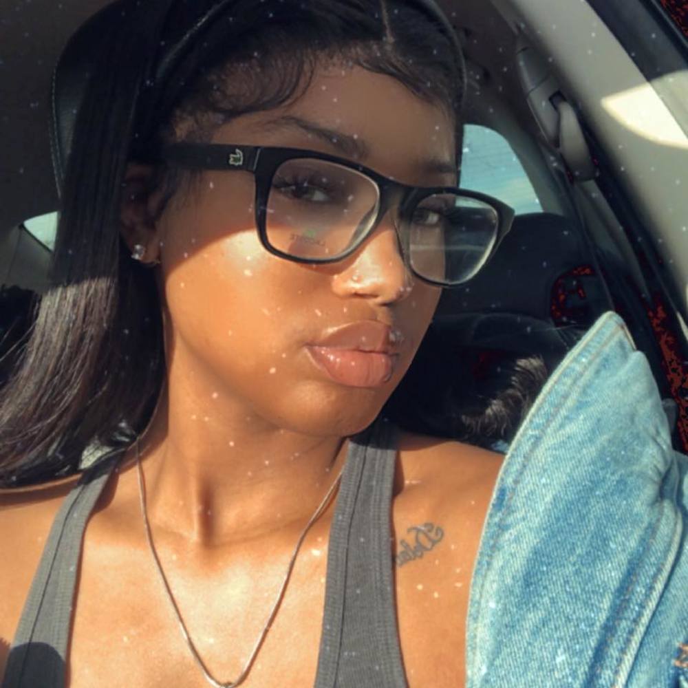 Meet your Posher, Taii